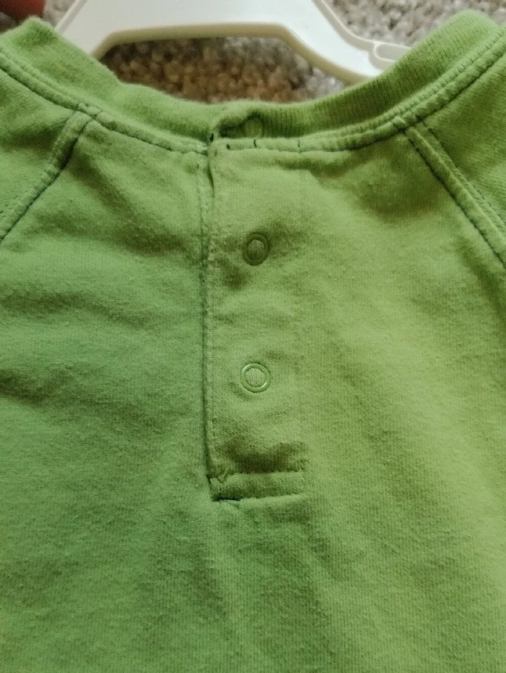 Green Dinosaur Graphic One-Piece Bodysuit / Onesie for Toddlers 18 Months